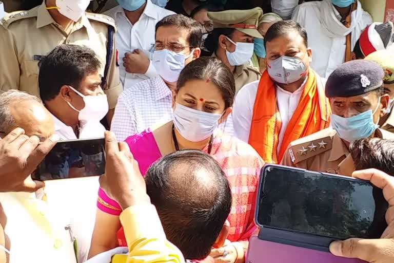 central minister smriti irani