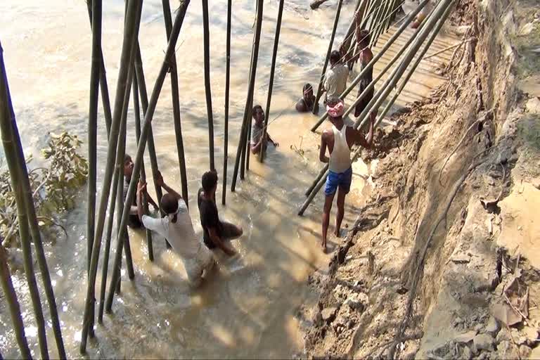 Erosion of brahmaputra in bahari satra barpeta assam etv bharat news