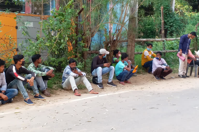 Vehicle checking campaign runing in Lohardaga