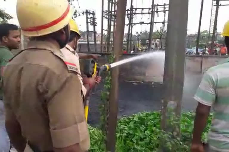 fire_at_power_plant_in_raiganj's_islampur_deu_to_short_circuit