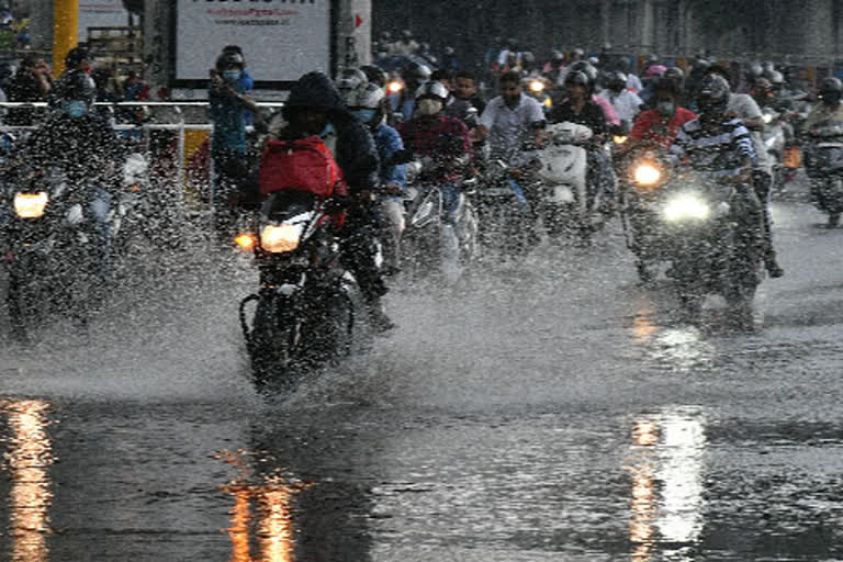 three days heavy rain in  the state