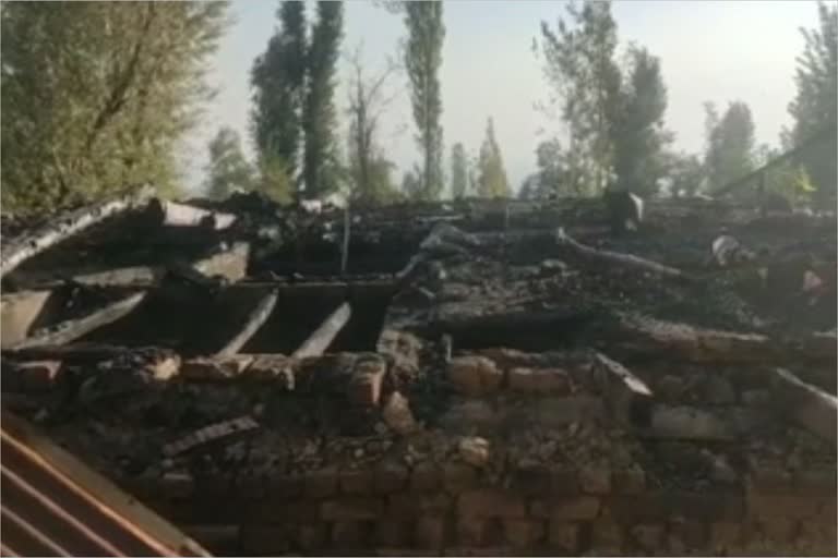 fire break out in journalist house in ganderbal district jammu and kashmir