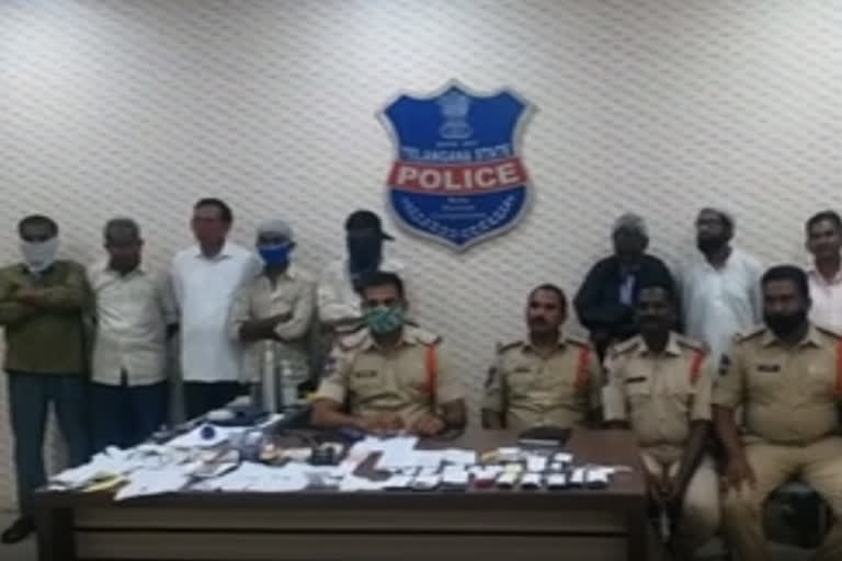 9 arrested in patancheru for playing matka