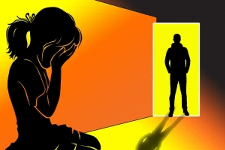 Minor allegedly raped by neighbour in UP's Shamli  Shamli rape  Minor raped in Shamli  Neighbour raped minor in Shamli  Shamli minor raped  യുപിയിൽ പ്രായപൂർത്തിയാകാത്ത പെൺകുട്ടിയെ അയൽക്കാരൻ ബലാത്സംഗം ചെയ്തു  പ്രായപൂർത്തിയാകാത്ത പെൺകുട്ടിയെ ബലാത്സംഗം ചെയ്തു  ഷംലി പീഡനം