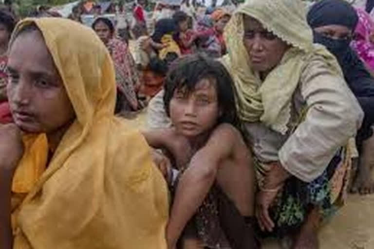 Delhi restaurateurs distribute food among Rohingya refugees on Navratri