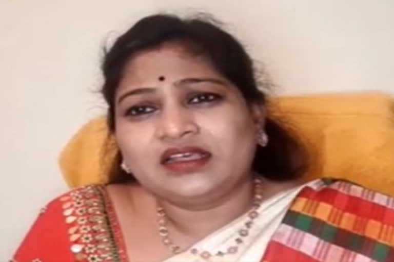 tdp ex mla vangalapudi anitha