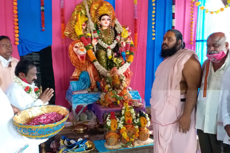 navaratri celebrations at thousand pillar temple in warangal