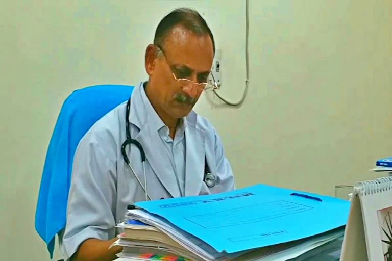 Dr. Ashok Gupta VRS, जेके लोन अस्पताल अधीक्षक, जयपुर न्यूज