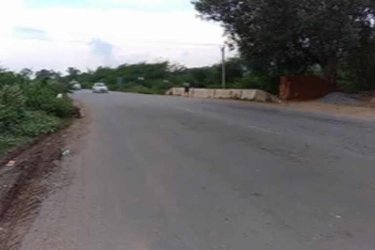 land aquisition problem to renigunta naidu peta highway