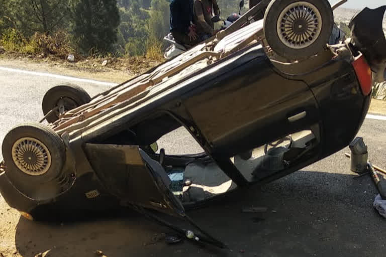 Pickup vehicle and car collision in Chamba