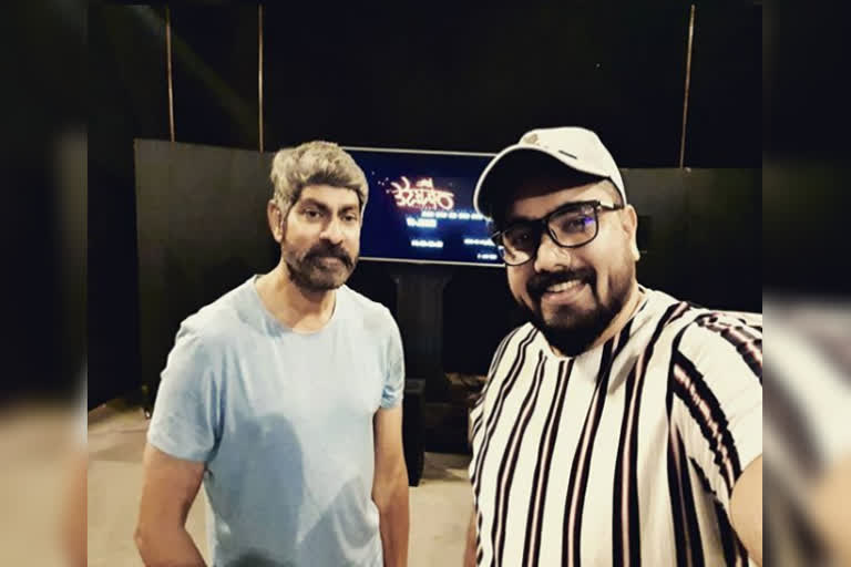 jagapatibabu successfully completed his first ever dubbing in Kannada