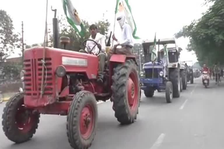 farmers protest in Karnal by tractor kranti yatra