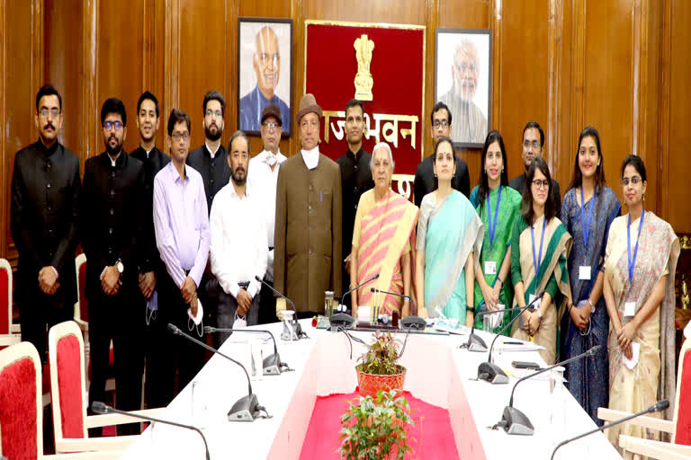 Trainee IAS officers with Governor