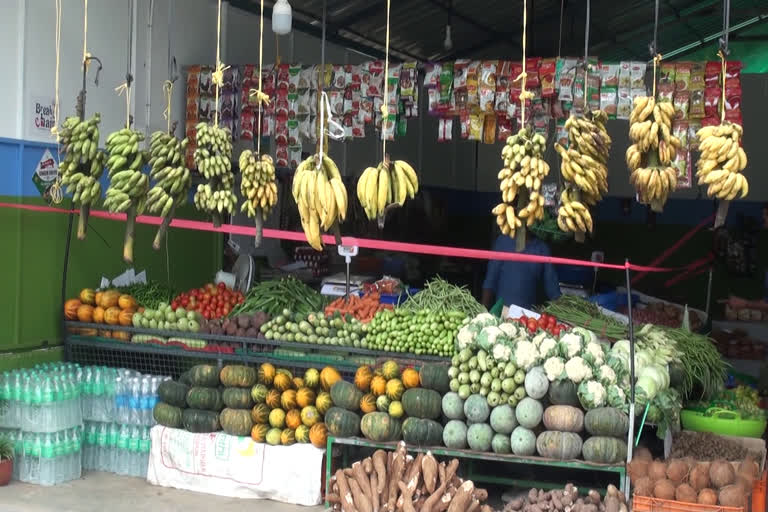 idukki  vegetable  vegetable prices  vegetable price rises  ordinary people  ഇടുക്കി  പച്ചക്കറി വില  പച്ചക്കറി വില കൂടുന്നു