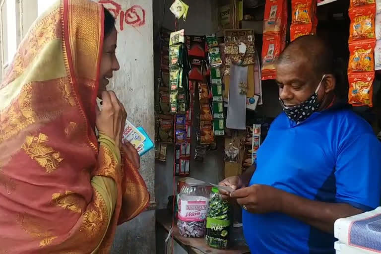 Congress candidate mamata kundu campaigned alone