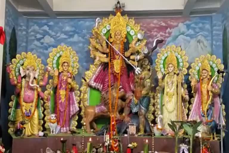 Durga puja at Mirza amid Covid protocol
