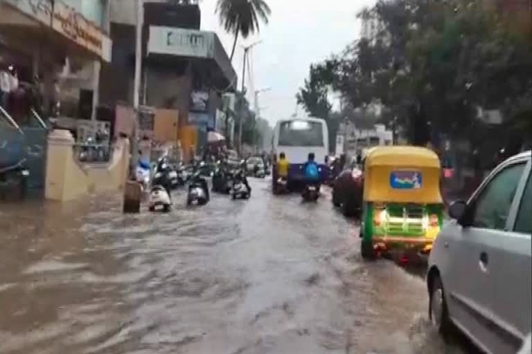 Rain in Various Parts Of Bengalur