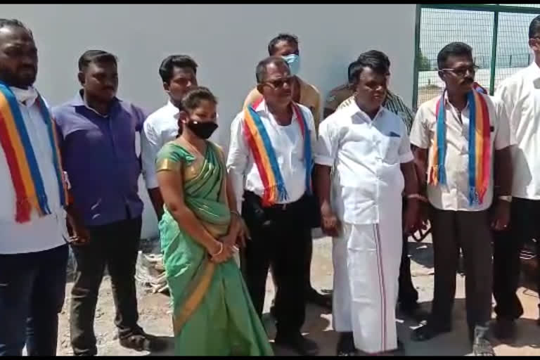 pmk siege protest against the school administration in tiruvallur