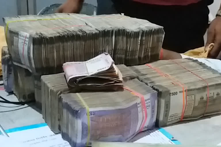 SST team seized money on Rajasthan border