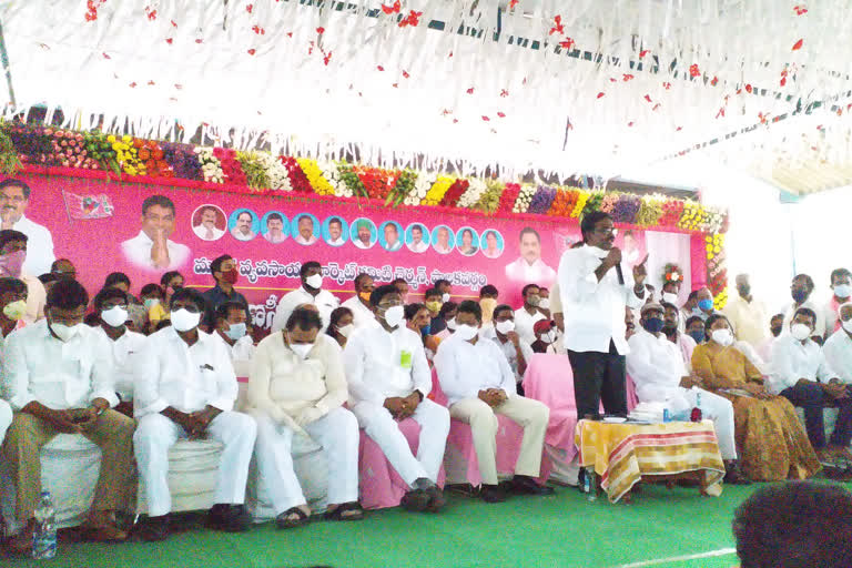 Minister Puvvada Ajay Kumar participating madhira market committee oath program