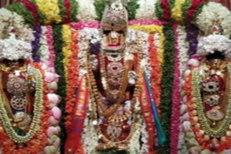 Dussehra celebrations at Kadiri Sri Lakshminarasimhaswamy Temple