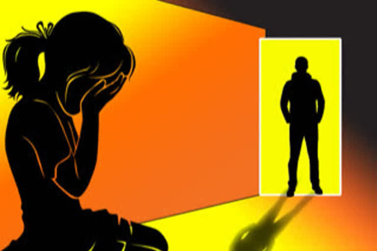 father rape on his two daughters, father rape on his two daughters in Bidar district, Bidar rape news, Bidar crime News, ಇಬ್ಬರು ಅಪ್ರಾಪ್ತ ಮಕ್ಕಳ ಮೇಲೆ ಅತ್ಯಾಚಾರ ಎಸಗಿದ ಪಾಪಿ ತಂದೆ, ಬೀದರ್​ನಲ್ಲಿ ಇಬ್ಬರು ಅಪ್ರಾಪ್ತ ಮಕ್ಕಳ ಮೇಲೆ ಅತ್ಯಾಚಾರ ಎಸಗಿದ ಪಾಪಿ ತಂದೆ, ಬೀದರ್ ಅತ್ಯಾಚಾರ ಸುದ್ದಿ, ಬೀದರ್​ ಅಪರಾಧ ಸುದ್ದಿ,