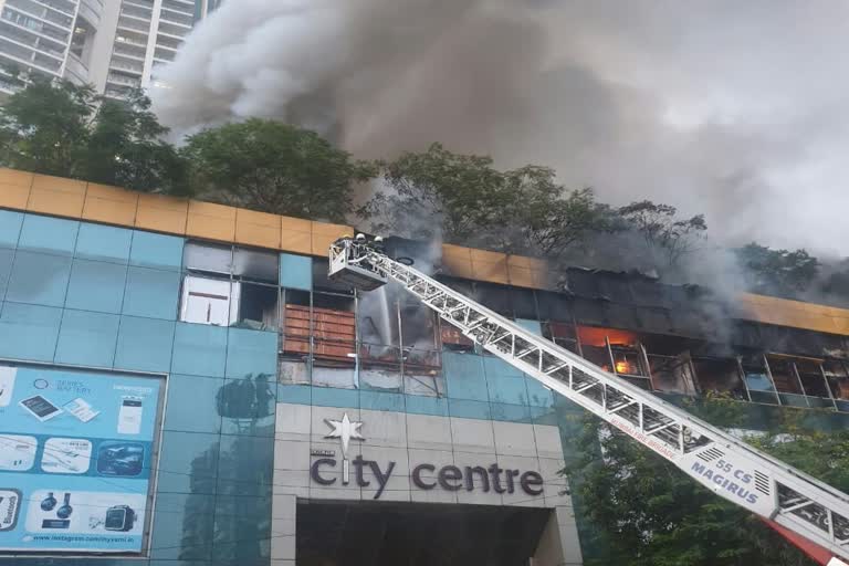 Mumbai Mall Fire