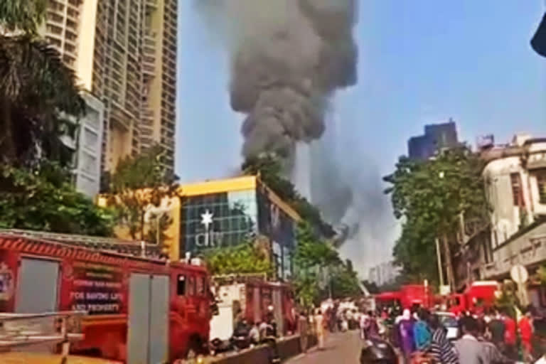 Mumbai mall blaze