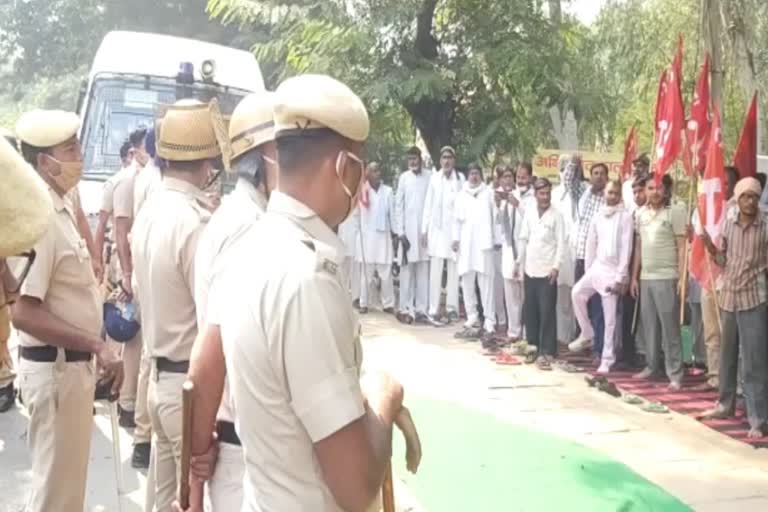 Dushyant Chautala had to change the road due to protest in jind