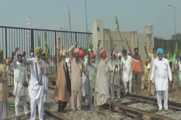 BKU (Ugrahan) protest in front of Talwandi Sabo Thermal Plant