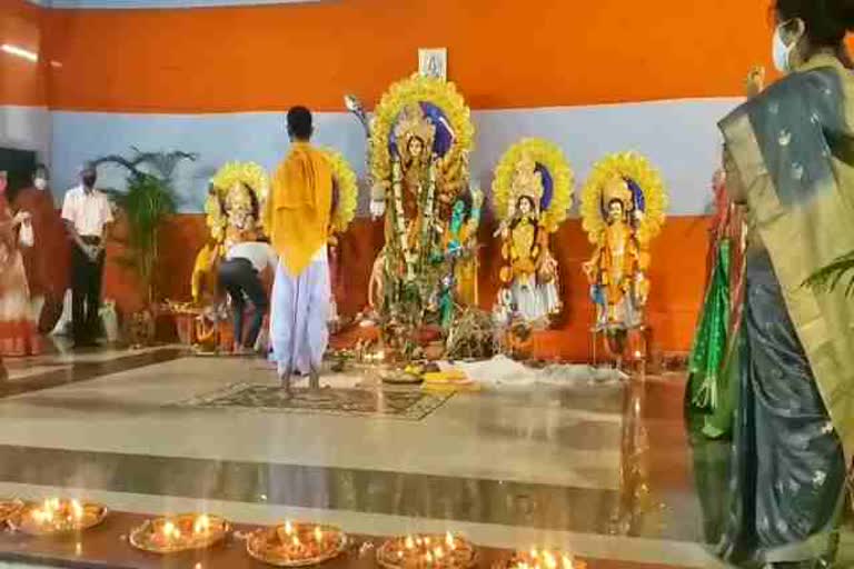 bengali and odia society celebrating durga puja in jamshedpur