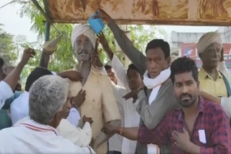 aadivasi organisations protest against ss rajamouli