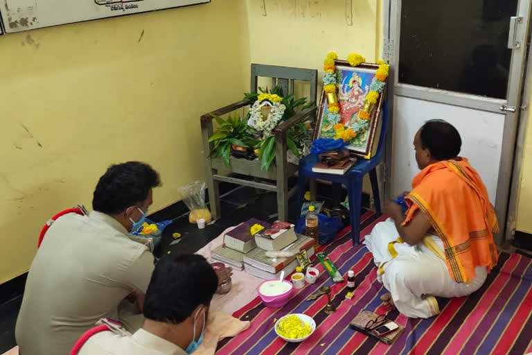 ayudha pooja in vuravakonda police station