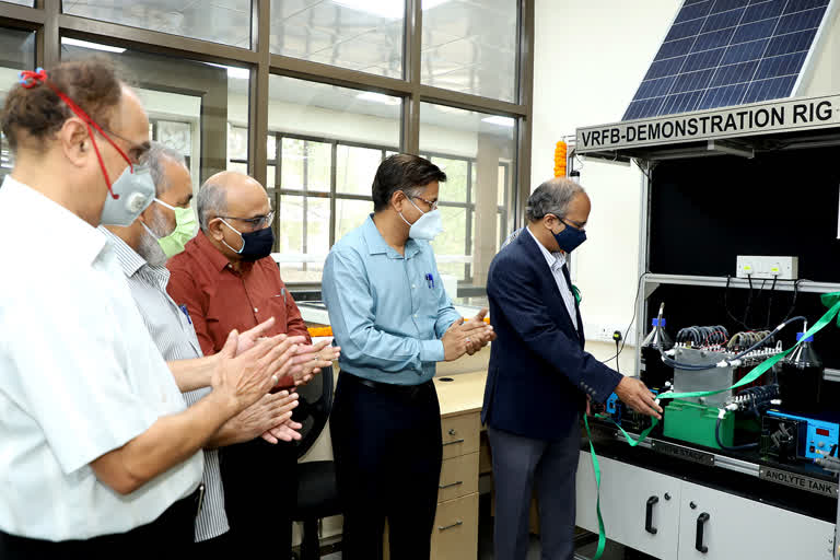 IIT Delhi makes eco-friendly battery which lasts for 20 yrs