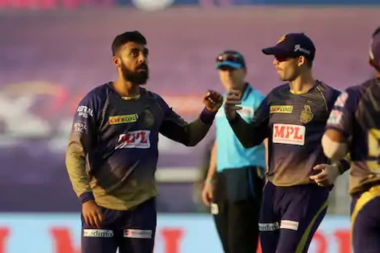 ipl 2020 mystery bowler varun chakravarthy hits delhi capitals career up and downs