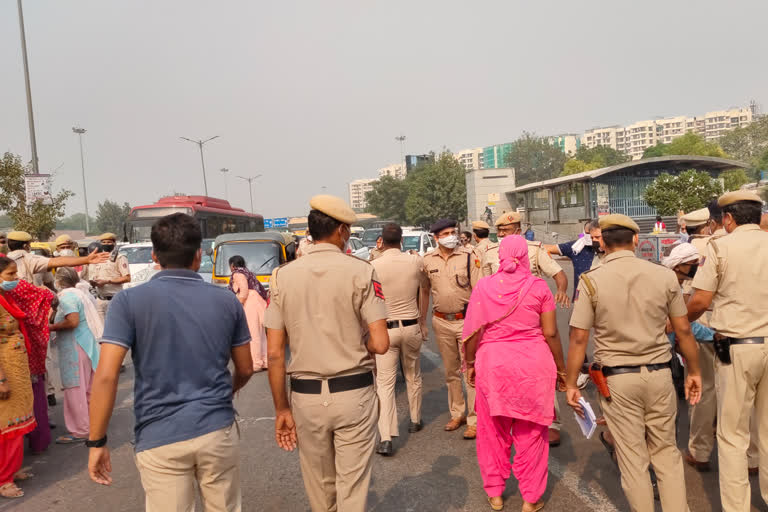 family of man died in police custody in lodhi colony police station protested for justice in delhi