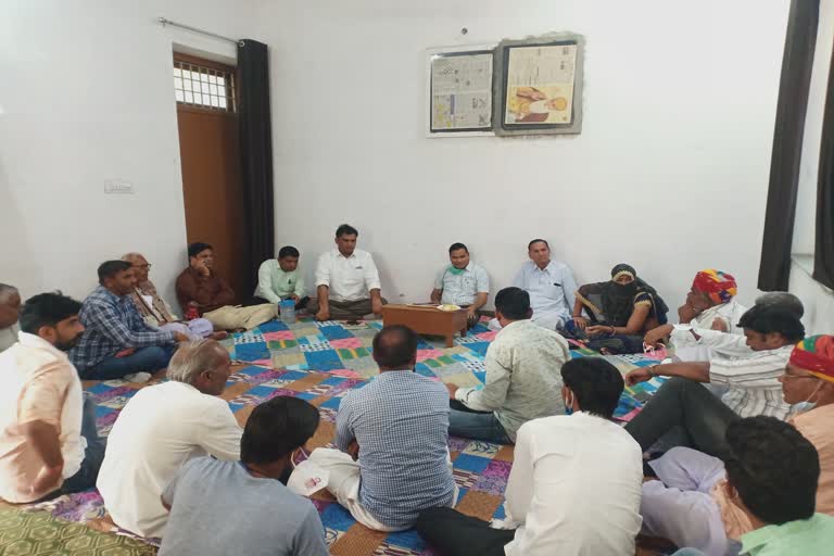 female sarpanch in rajasthan,  Maujmabad Panchayat Committee Meeting