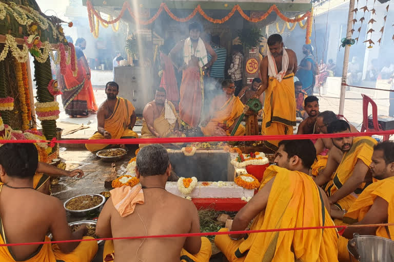 simple dasara celebration in hrmagudda