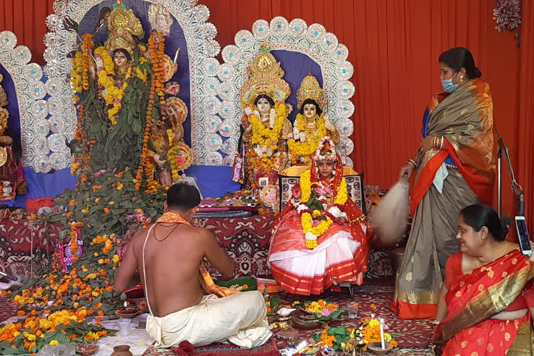 kanya pujan at durga pooja in karol bagh but not grand celebration in delhi