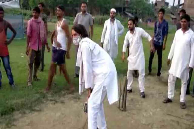 Tej Pratap Yadav playing cricket during election campaign in hasanpur vidhan sabha