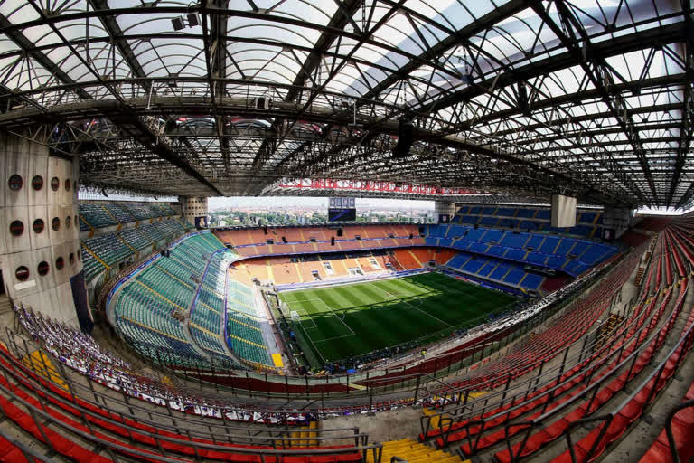 Italy going back to games with no fans due to virus cases