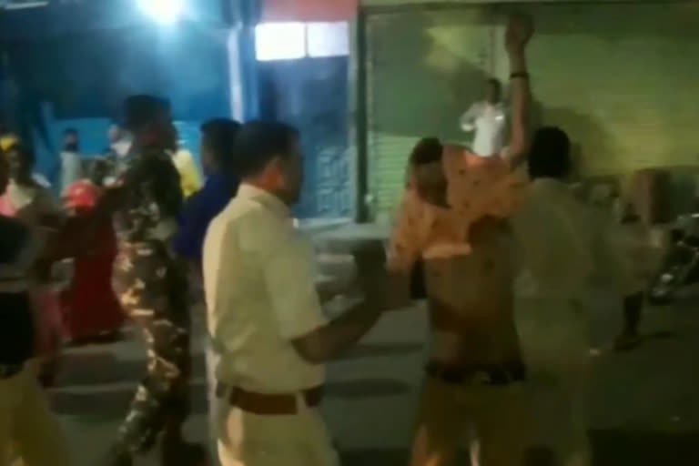 Youth beaten fiercely in Dhanbad