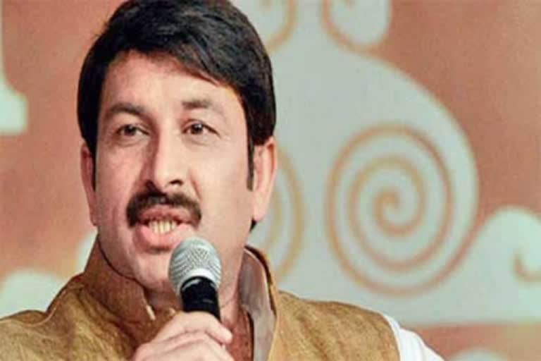 Providing free COVID-19 vaccine  സൗജന്യ വാക്‌സിൻ വാഗ്‌ദാനം  Manoj Tiwari slams Uddhav Thackeray  ശിവസേനക്കെതിരെ ബിജെപി നേതാവ് മനോജ് തിവാരി  ഉദ്ദവ് താക്കറെക്കെതിരെ ബിജെപി