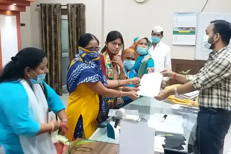 Women Congress submitted memorandum