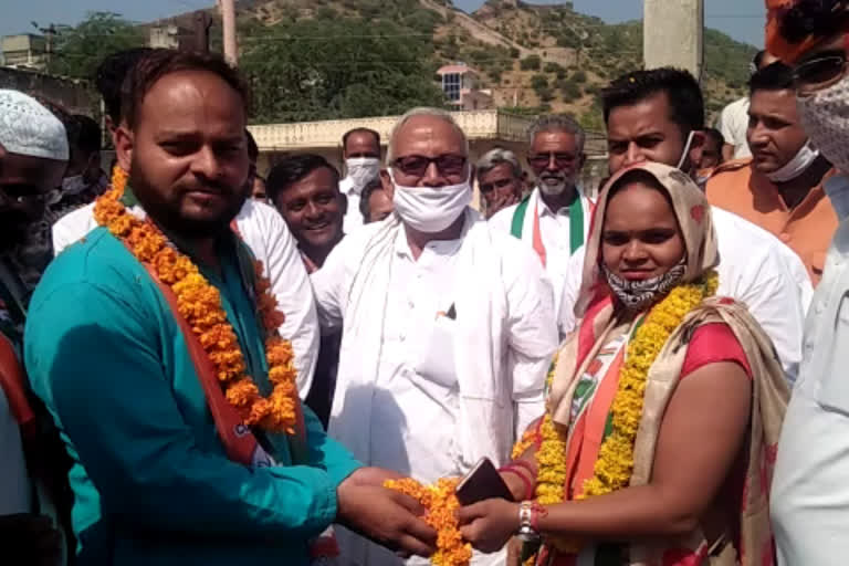 भाजपा पूर्व पदाधिकारी ने ज्वाइन की कांग्रेस, Ex-BJP official joins Congress