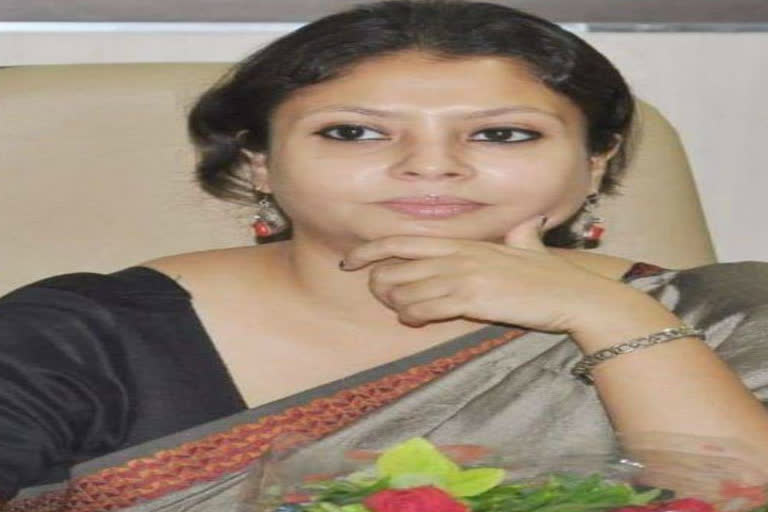 Priyanka Das, Collector