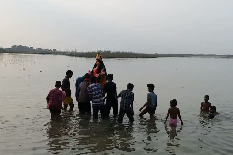 Farewell given to mother Durga in Sahibganj