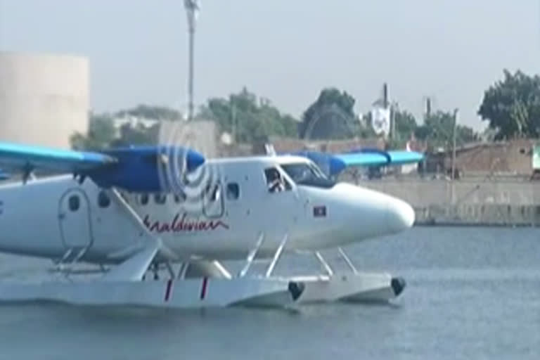 sea-plane-to-connect-sabarmati-and-statue-of-unity-arrives