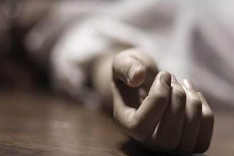 Young man deadbody found hanging from a tree in Balangir