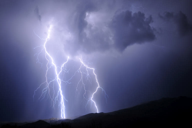 Rains thunder lightning india  thunder and lightning forecast over Tamil Nadu  Kerala rain alert  rain alert tamilnadu kerala  ഇടിമിന്നലോട് കൂടിയ മഴയ്ക്ക് സാധ്യത  തമിഴ്‌നാട്ടിലും കേരളത്തിലും മഴ  തമിഴ്‌നാട്, കേരളം, ആൻഡമാൻ നിക്കോബാർ ദ്വീപുകൾ